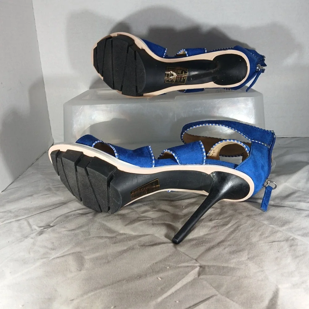 GX Gwen Stefani‎ Yori Sandals 9.5 Blue Cage Platform Stiletto Heels Edgy Zigzag